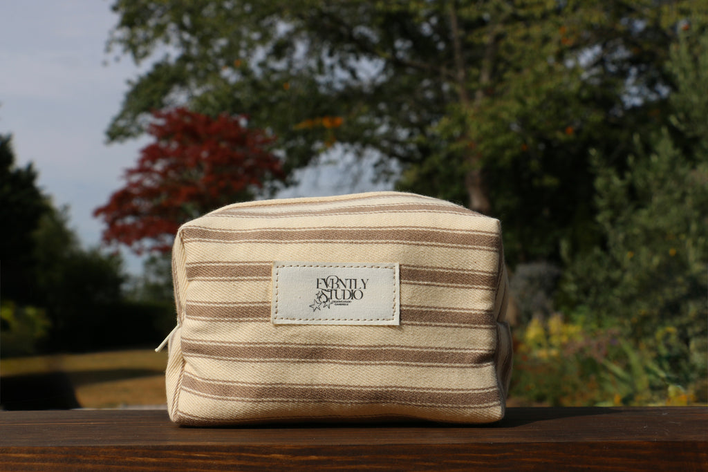 Mini Makeup Bag Cream